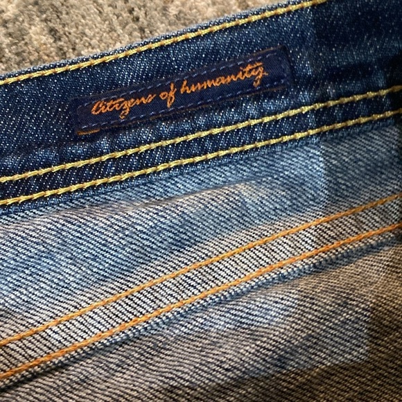 Citizens of Humanity Classic Blue Women's Jeans - size 28 - low waist flare - Picture 4 of 9